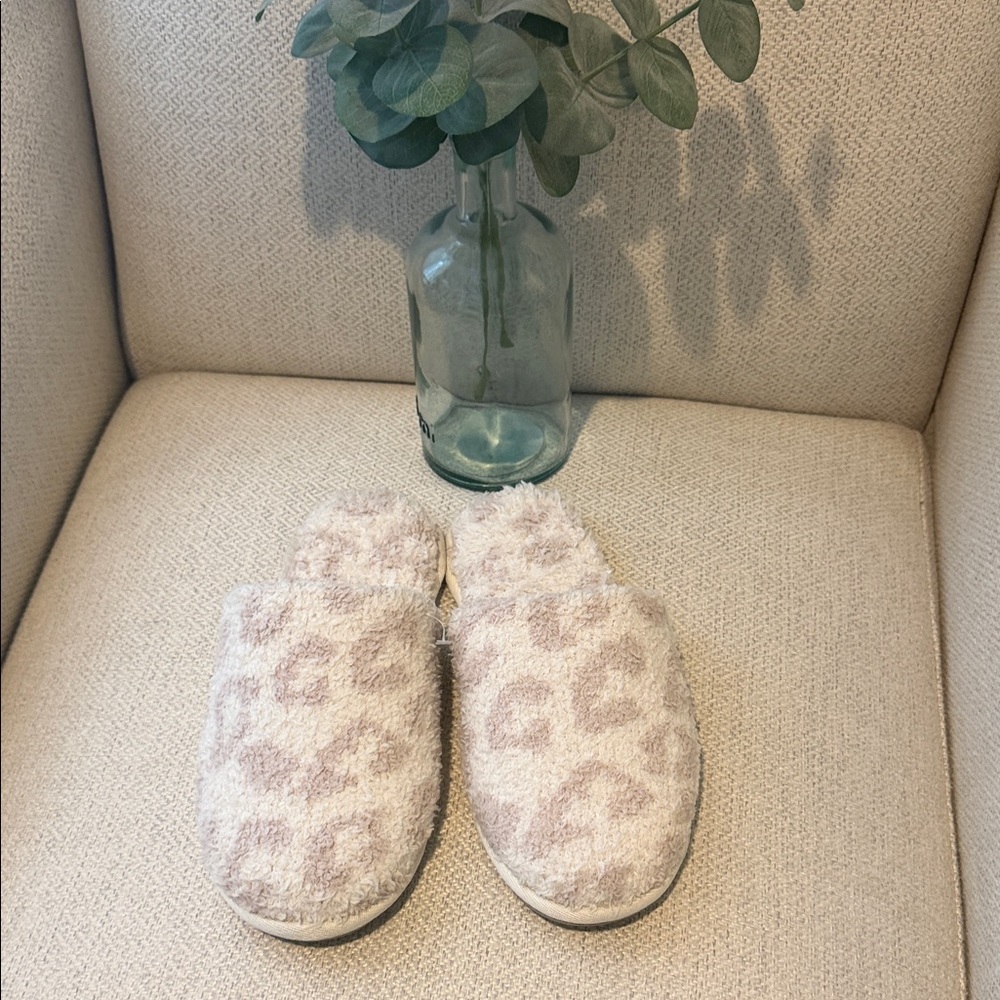 🆕 Barefoot Dreams Cozy Slippers